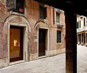 Gasthaus im historischen Zentrum von Venedig